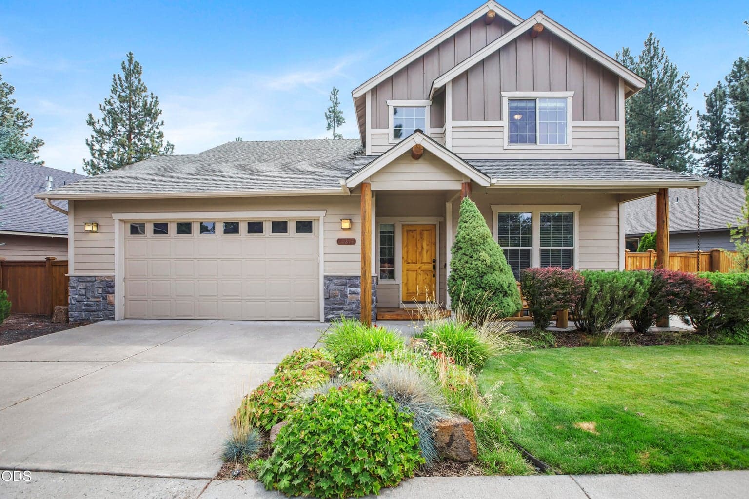 Photo of 60814 Sawtooth Mountain Lane 1 of 21