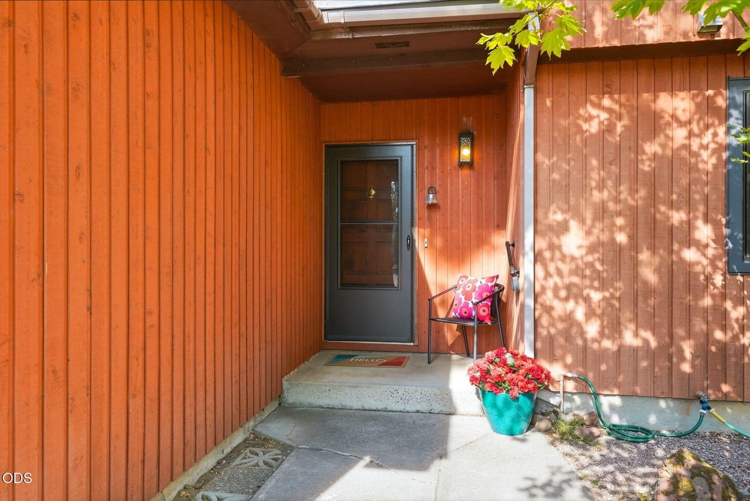 Photo of 15762 Sage Woods Lane 4 of 50