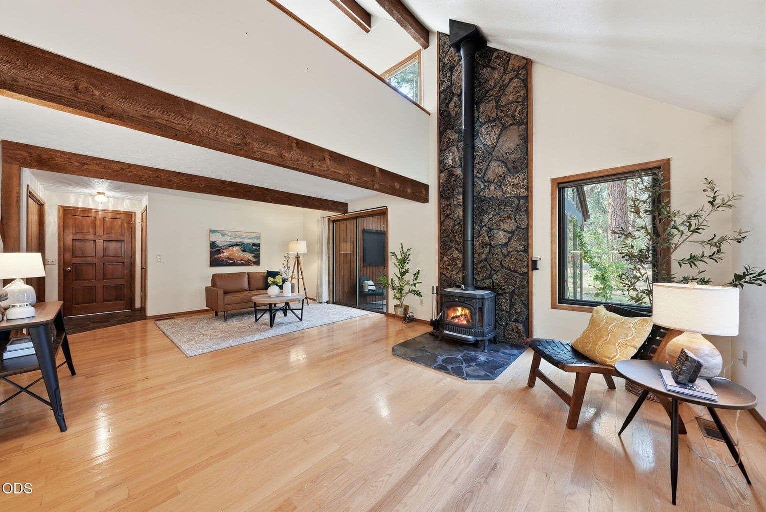 Photo of 15762 Sage Woods Lane 6 of 50