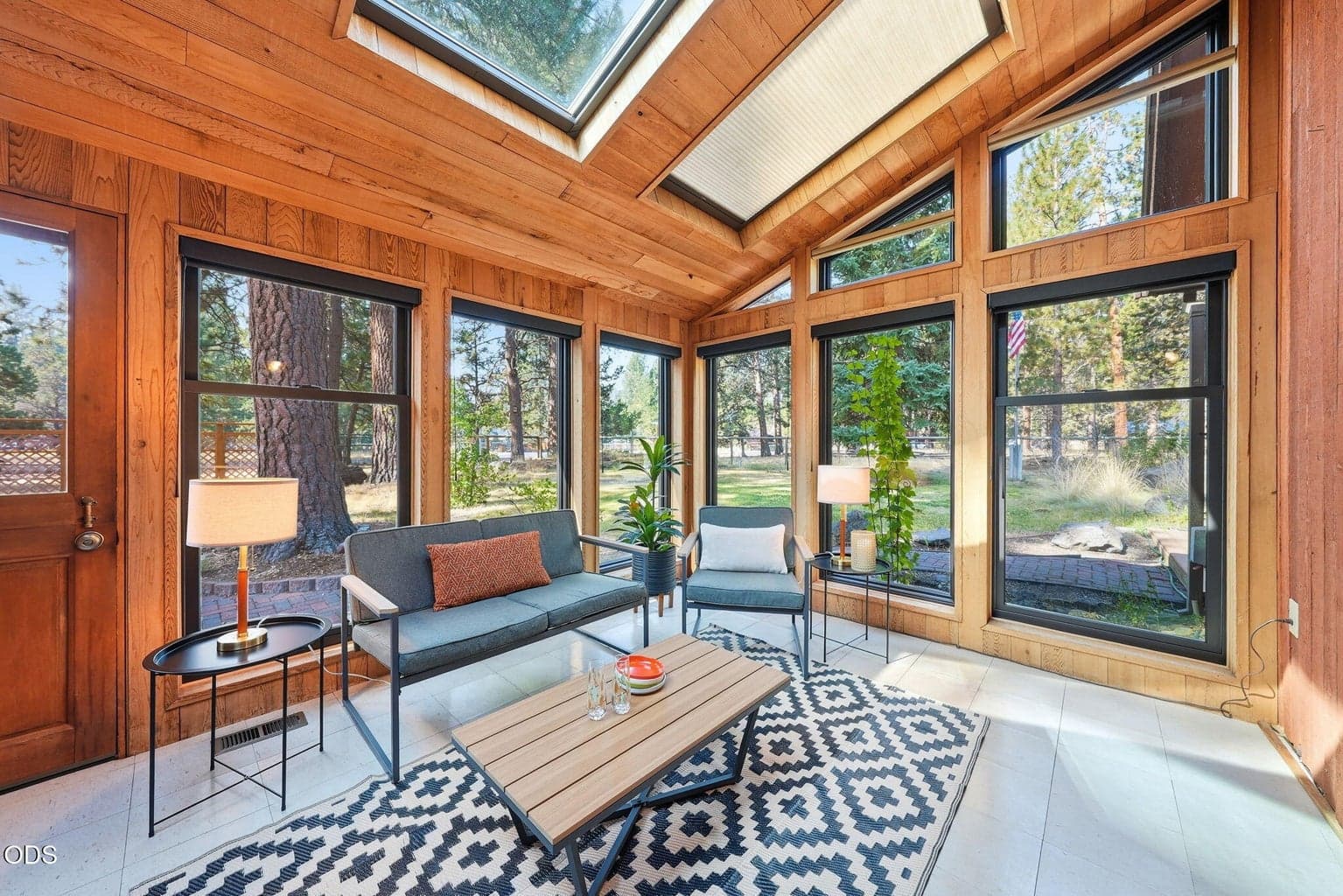 Photo of 15762 Sage Woods Lane 8 of 50