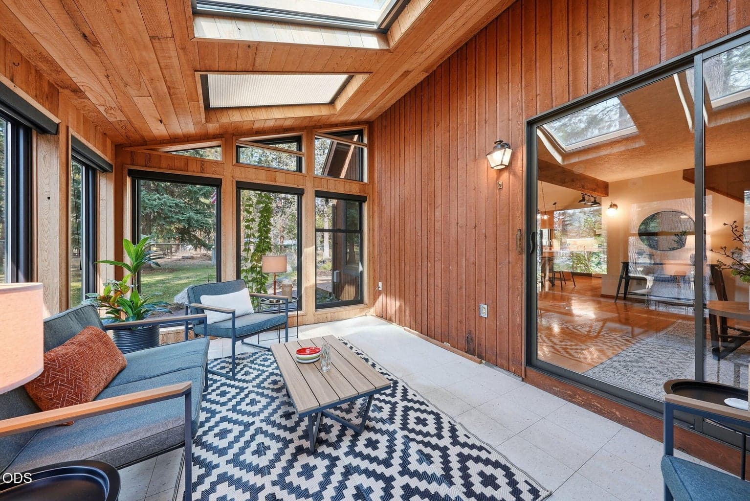 Photo of 15762 Sage Woods Lane 9 of 50