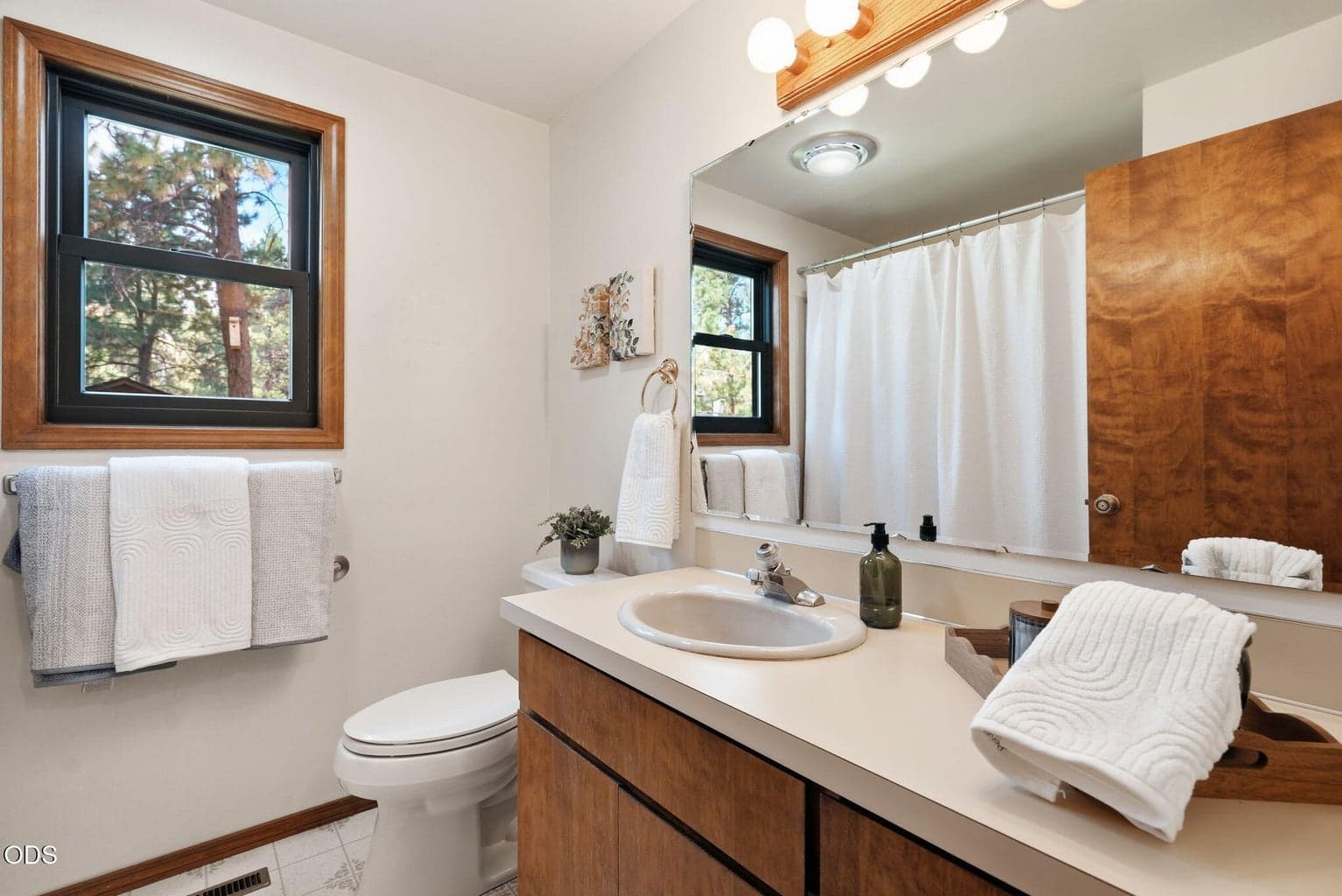 Photo of 15762 Sage Woods Lane 28 of 50
