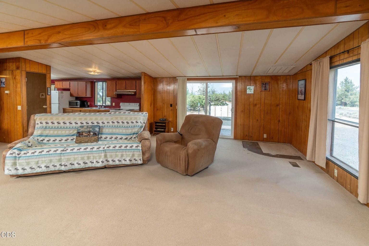 Photo of 1643 SE Akins Drive 10 of 30