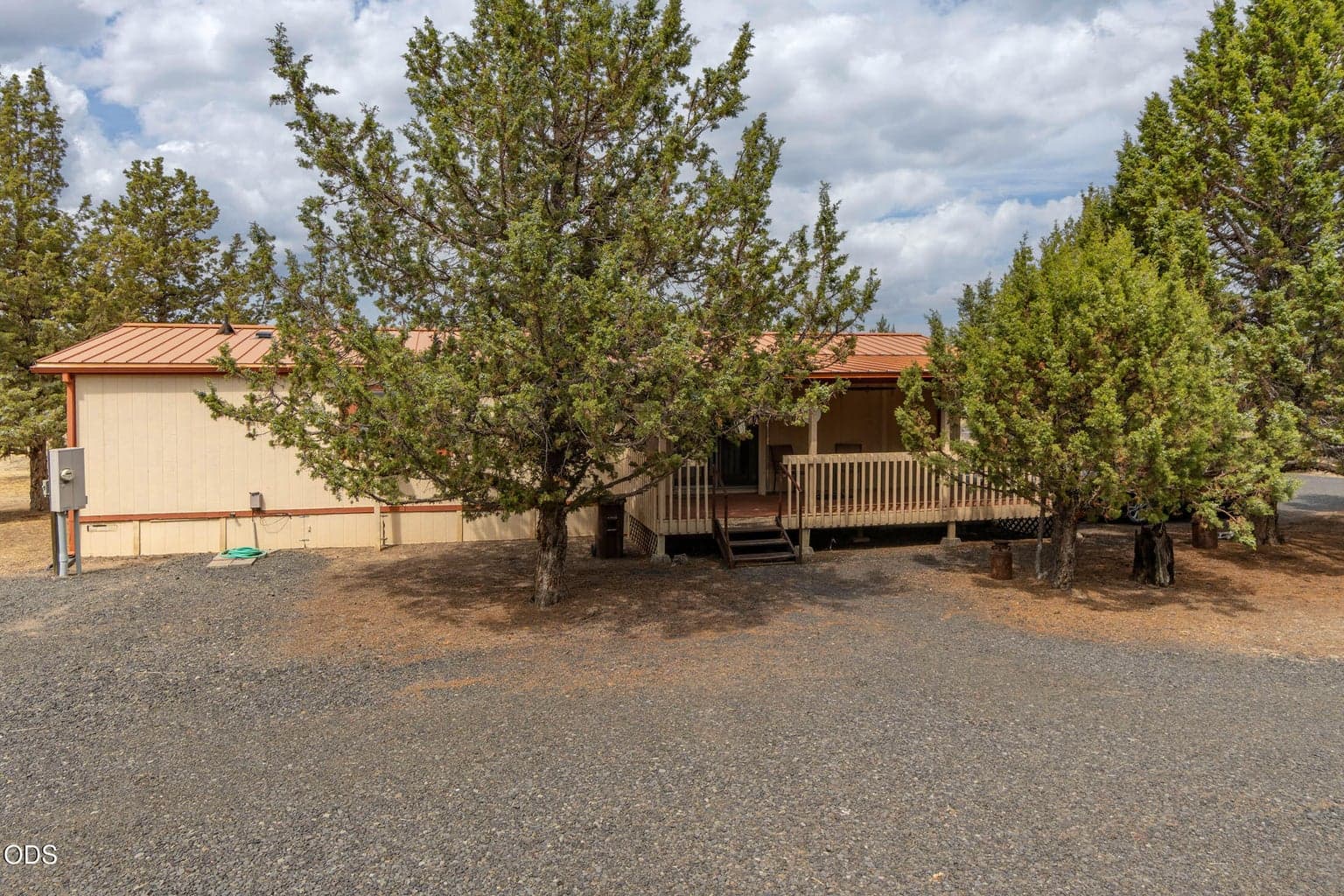 Photo of 1643 SE Akins Drive 29 of 30