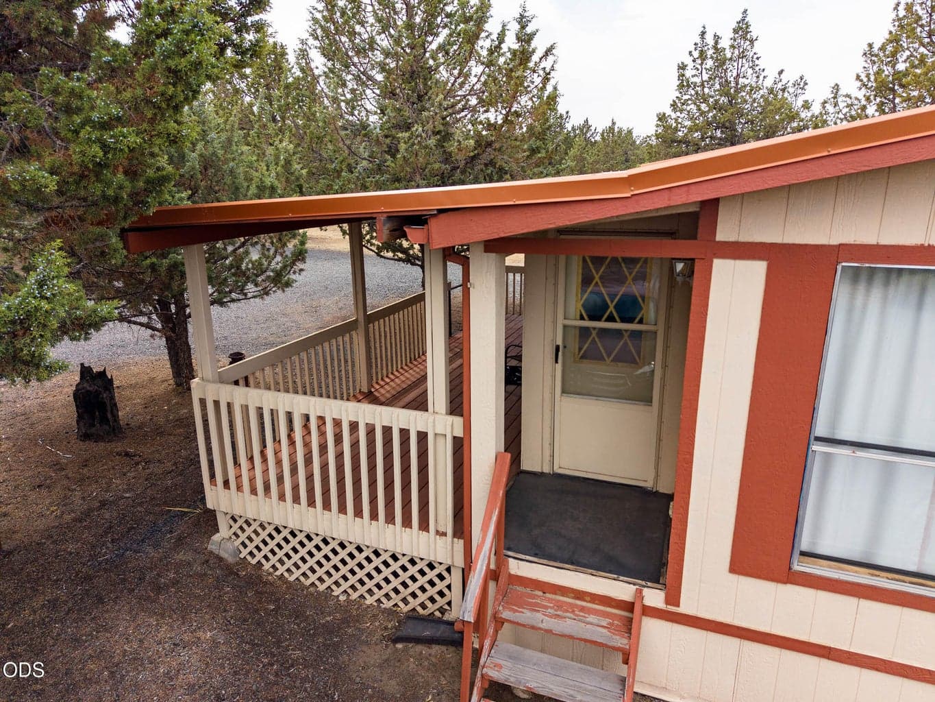Photo of 1643 SE Akins Drive 3 of 30