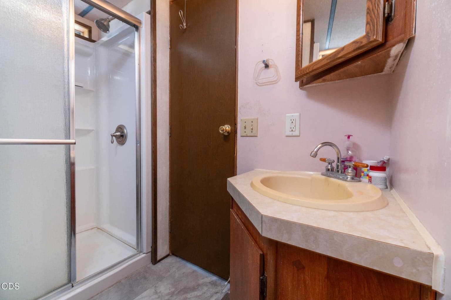 Photo of 1643 SE Akins Drive 17 of 30