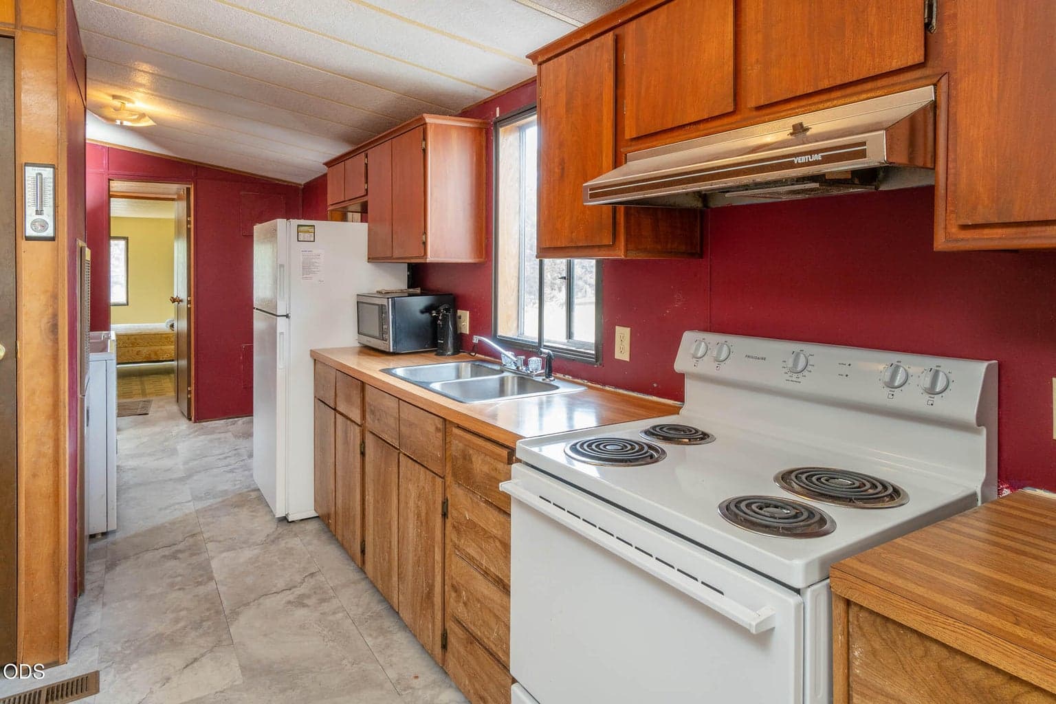 Photo of 1643 SE Akins Drive 12 of 30