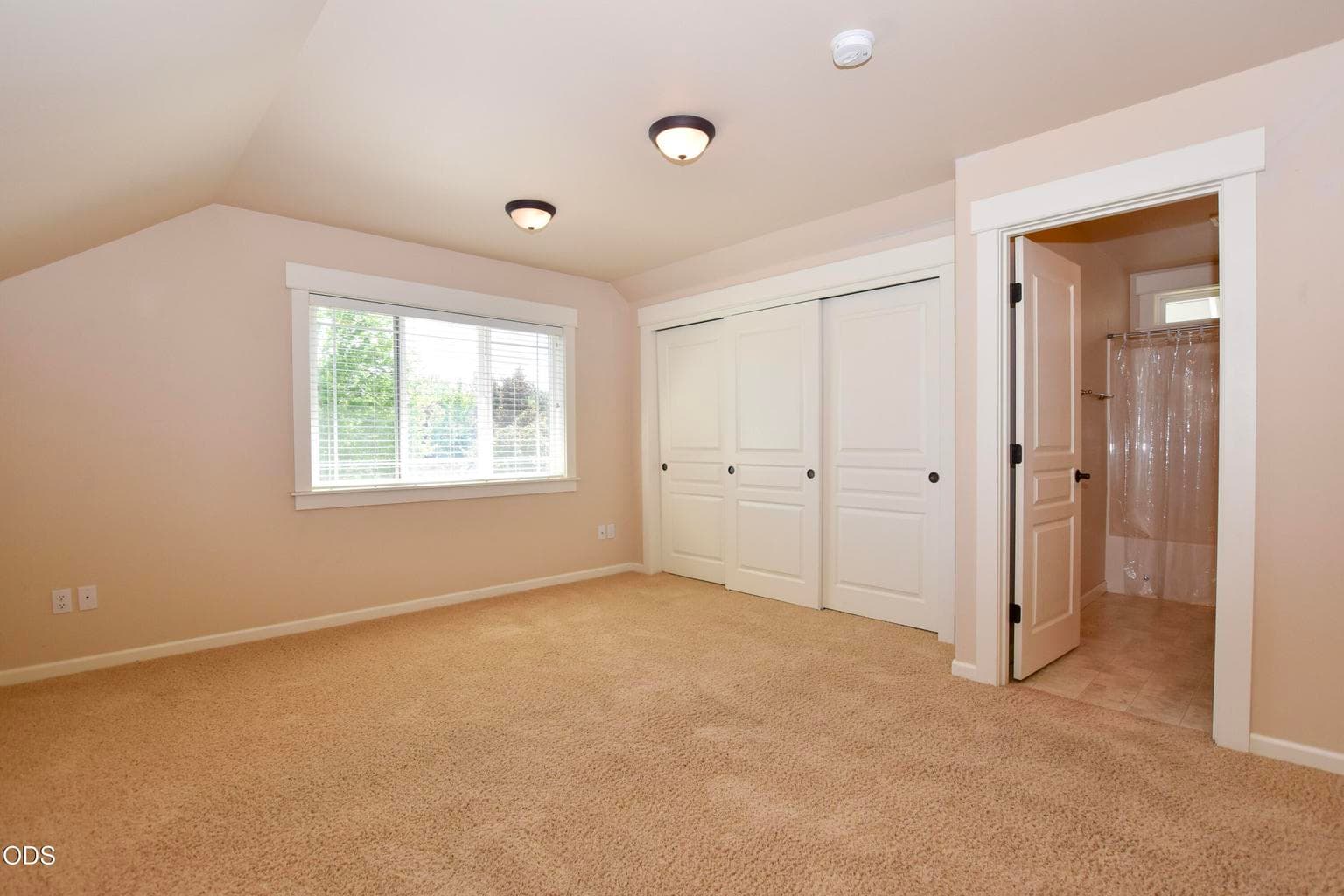 Photo of 3339 NE Sandalwood Drive 50 of 54