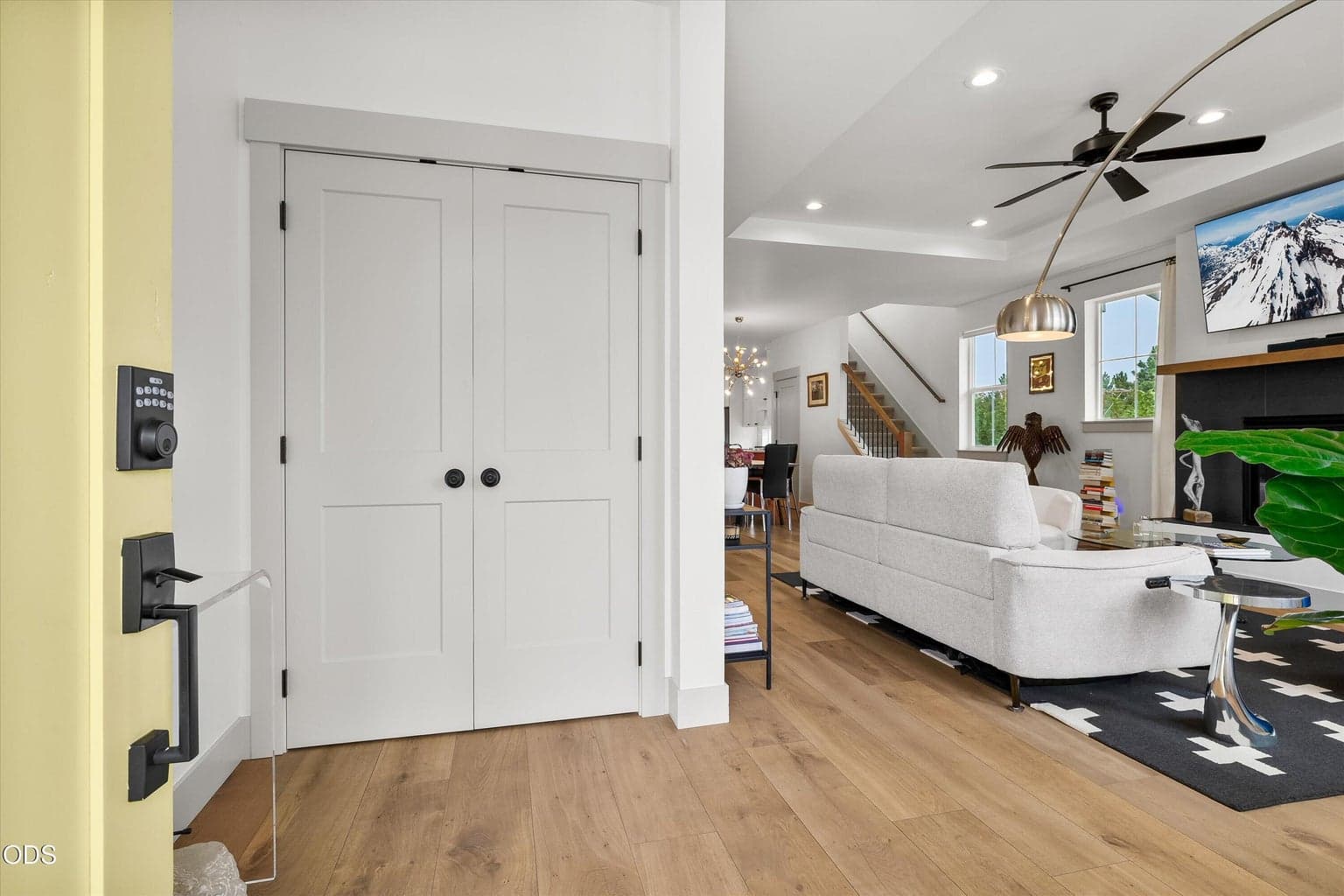 Photo of 62677 NW Mehama Court 7 of 69