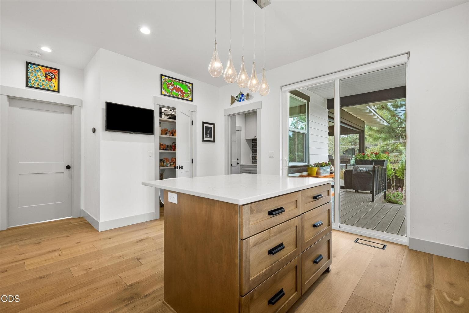 Photo of 62677 NW Mehama Court 17 of 69