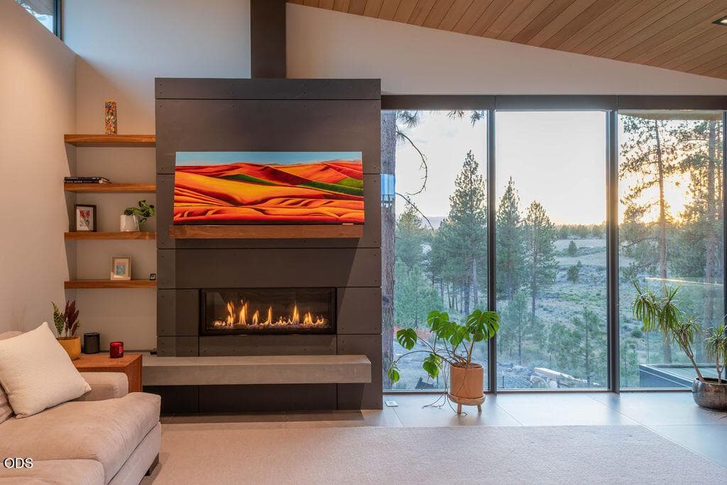 Photo of 61865 Hosmer Lake Drive 13 of 39