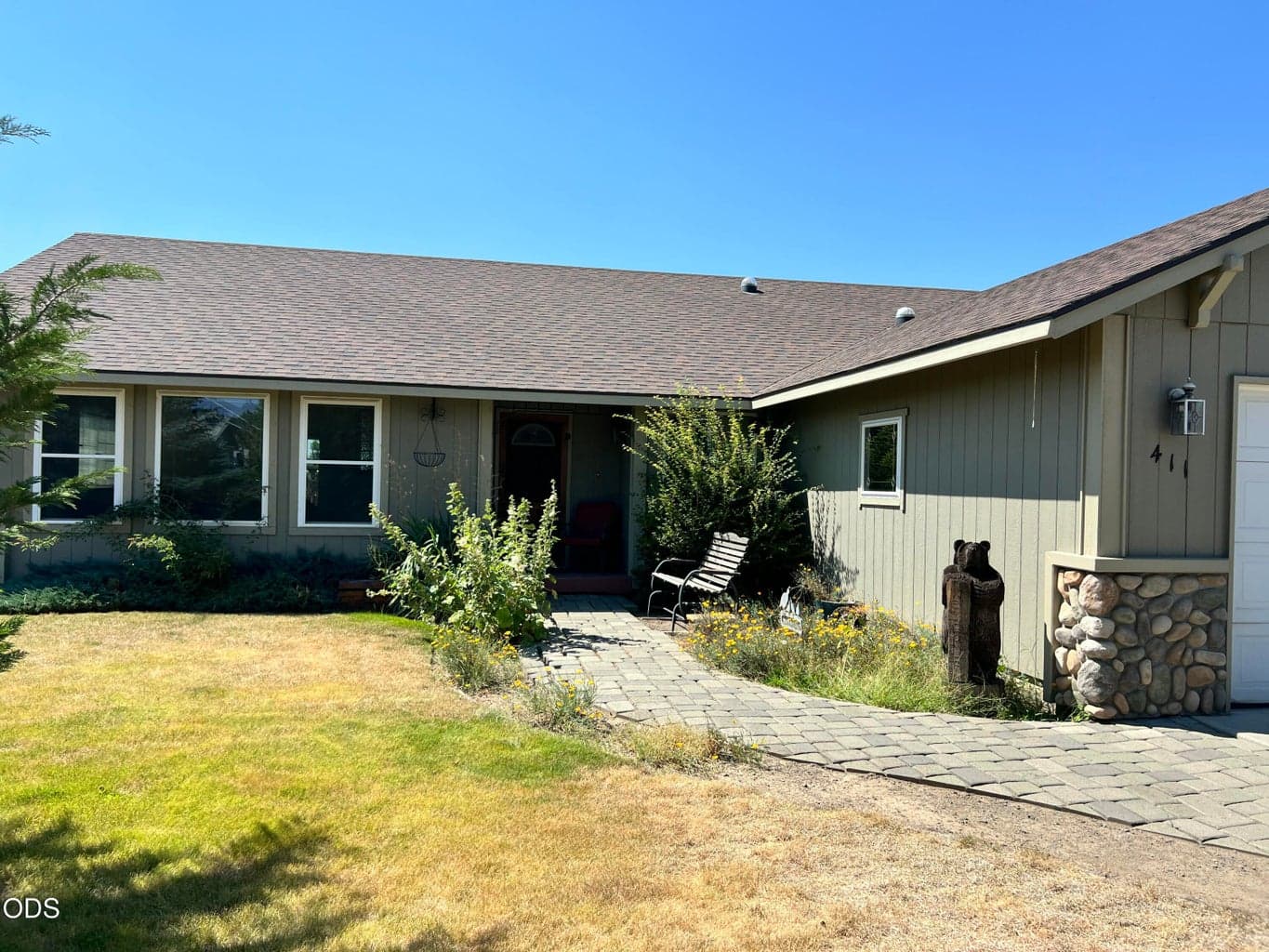 Photo of 411 Meadowview Street 1 of 55