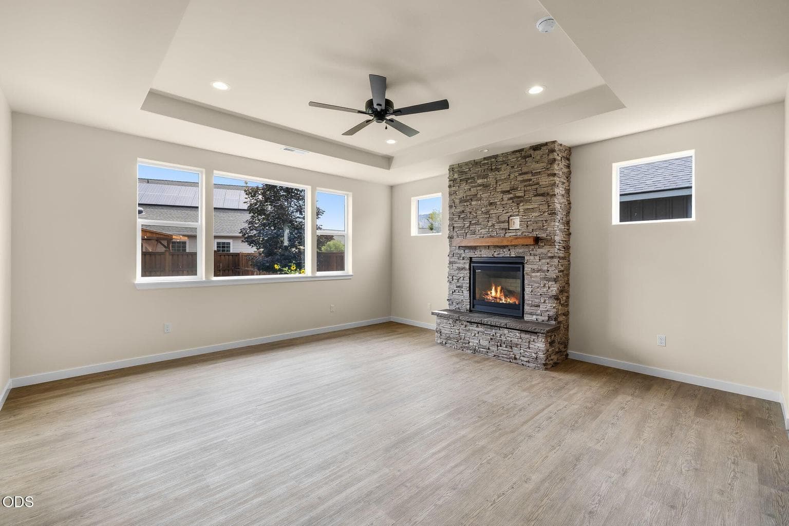 Photo of 436 Stearns Road 5 of 48