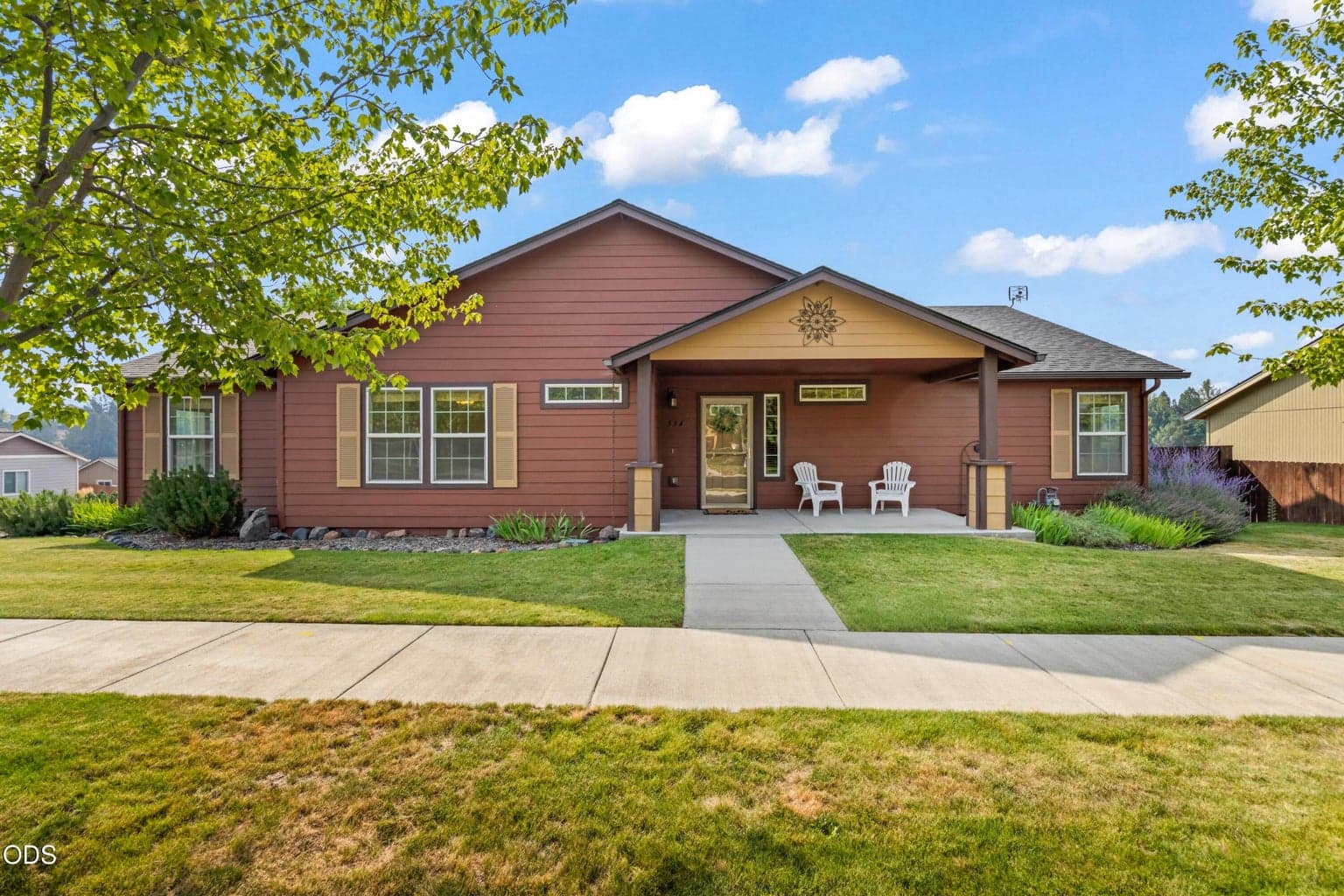 Photo of 534 Brookstone Drive 1 of 31
