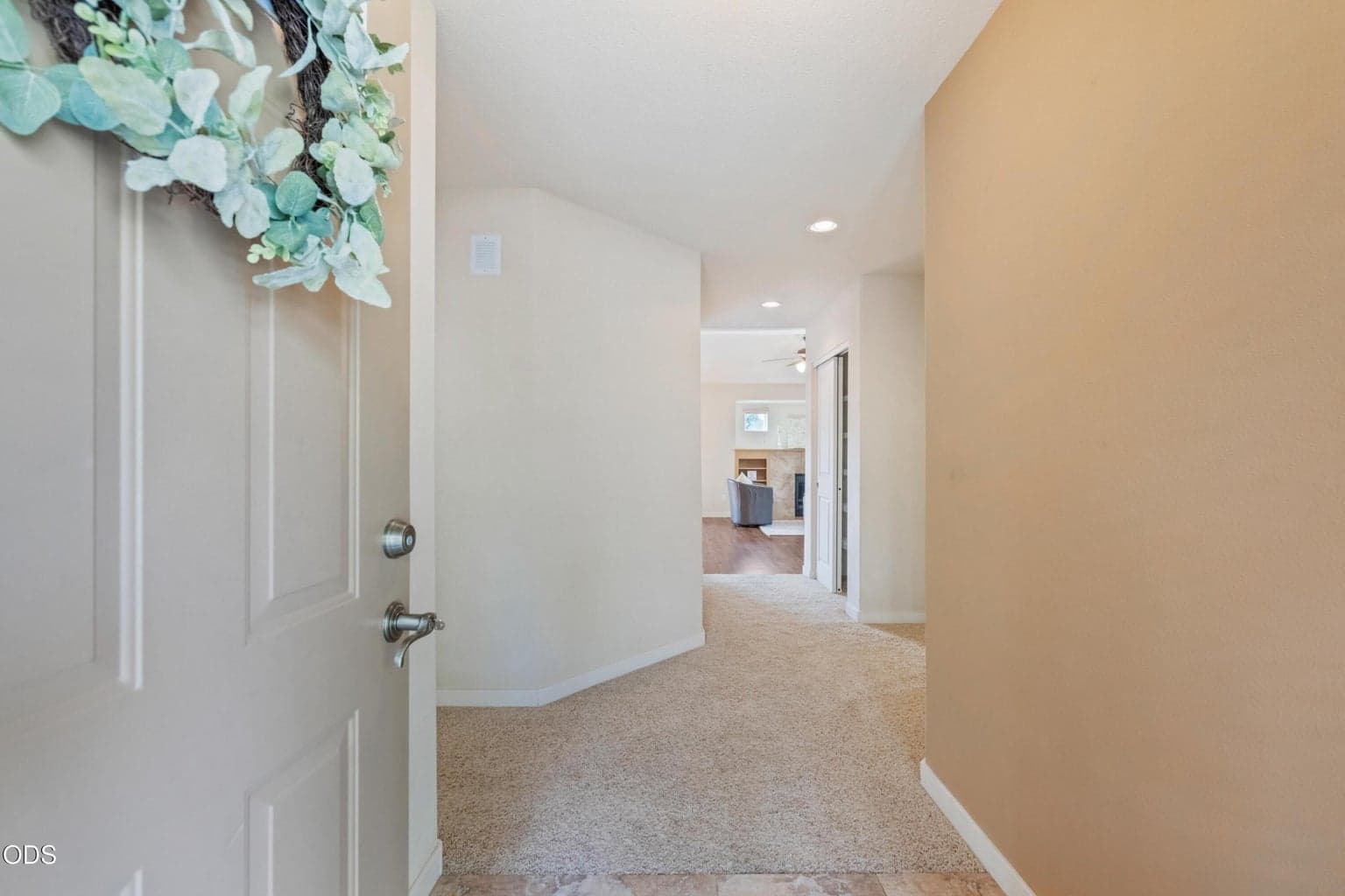 Photo of 534 Brookstone Drive 4 of 31