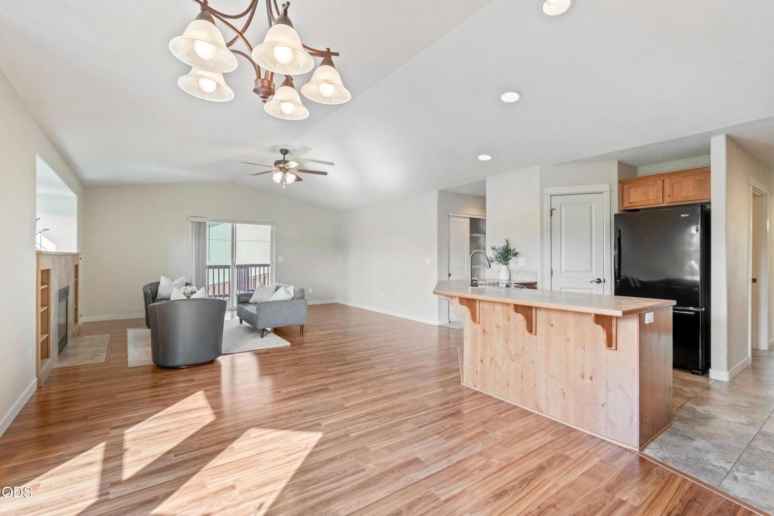 Photo of 534 Brookstone Drive 5 of 31