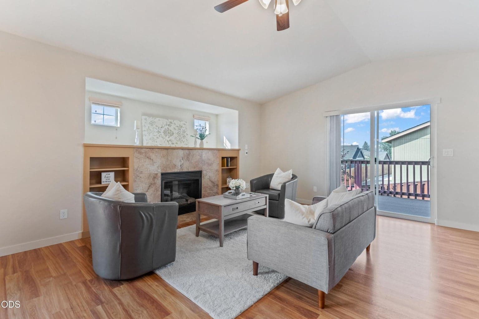Photo of 534 Brookstone Drive 6 of 31