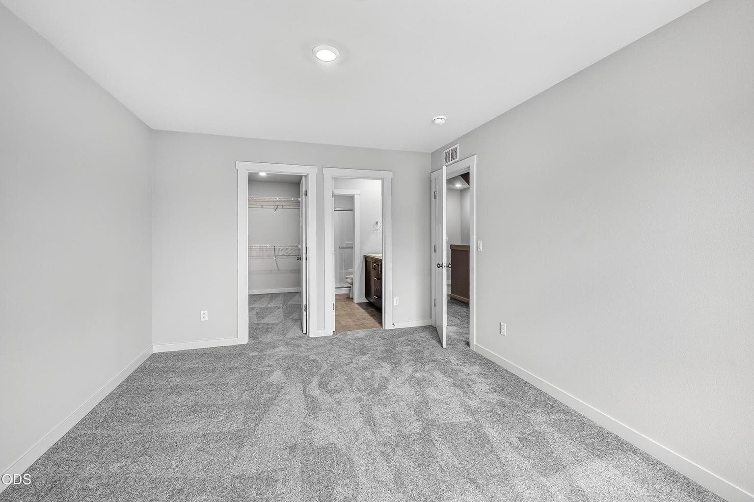 Photo of 709 NW Walnut Avenue 17 of 31
