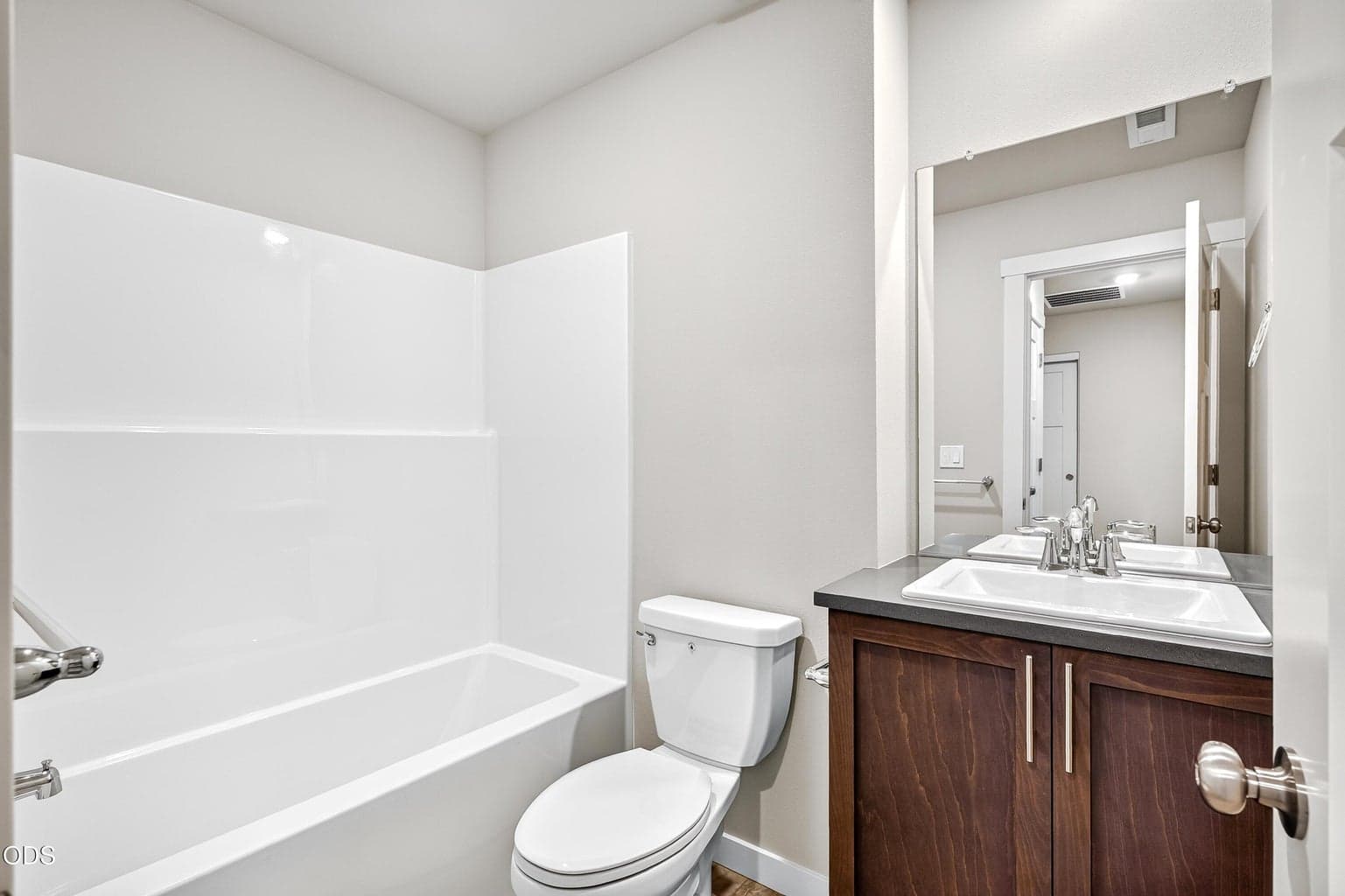 Photo of 709 NW Walnut Avenue 22 of 31