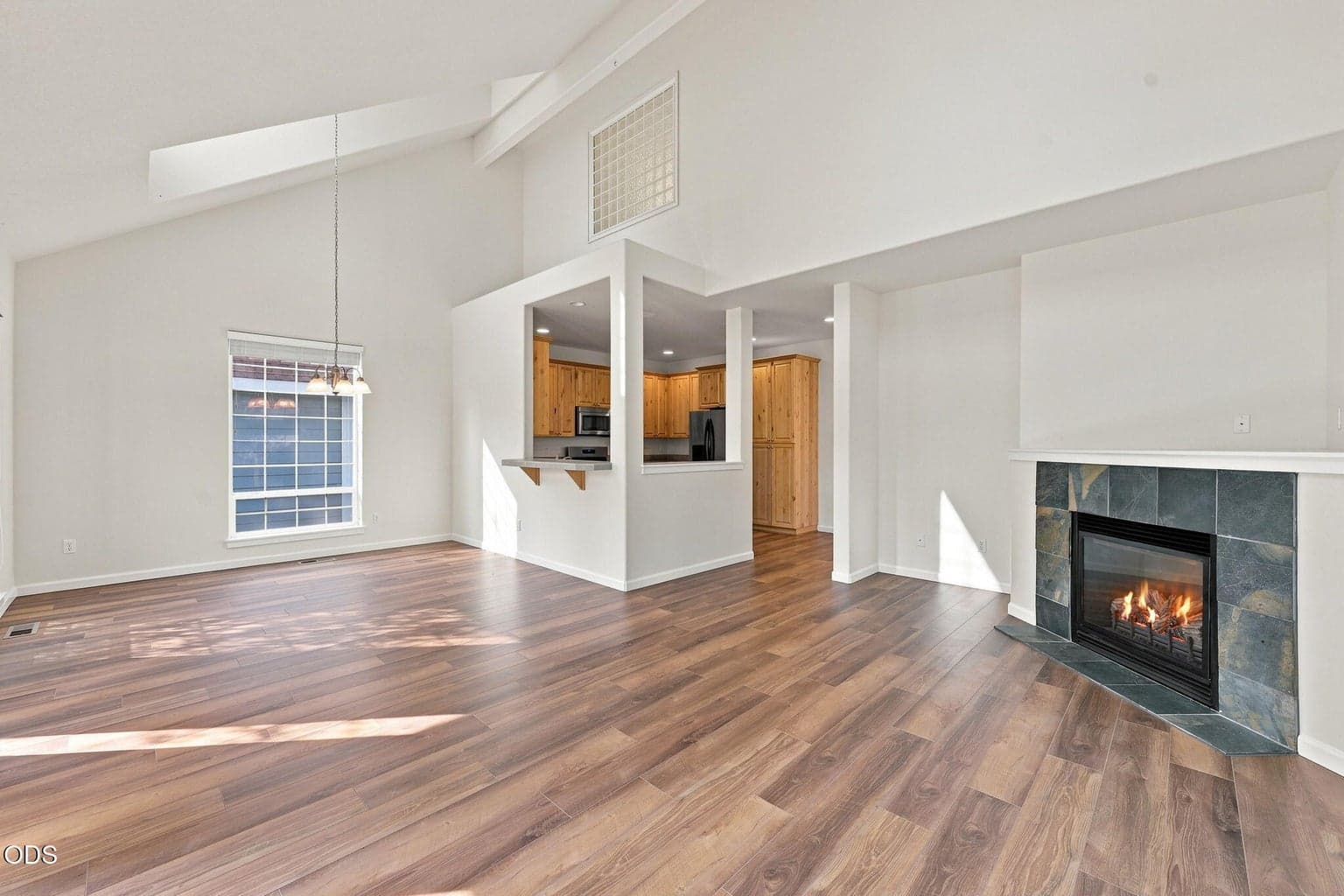 Photo of 2526 Awbrey Road 6 of 44