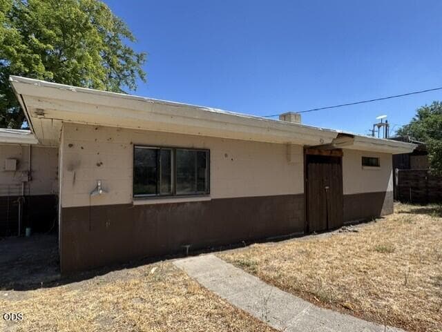 Photo of 415 Locust Street 4 of 29