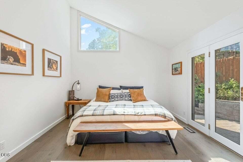 Photo of 1510 NW West Hills Avenue 16 of 44