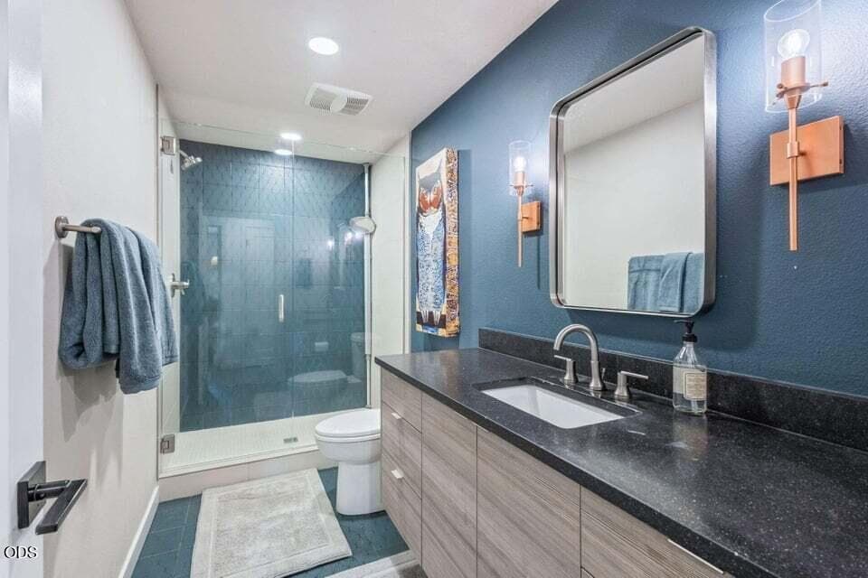 Photo of 1510 NW West Hills Avenue 20 of 44