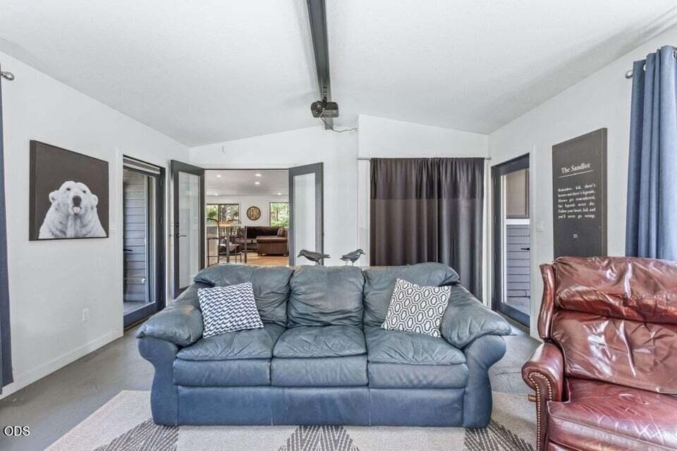 Photo of 1510 NW West Hills Avenue 24 of 44
