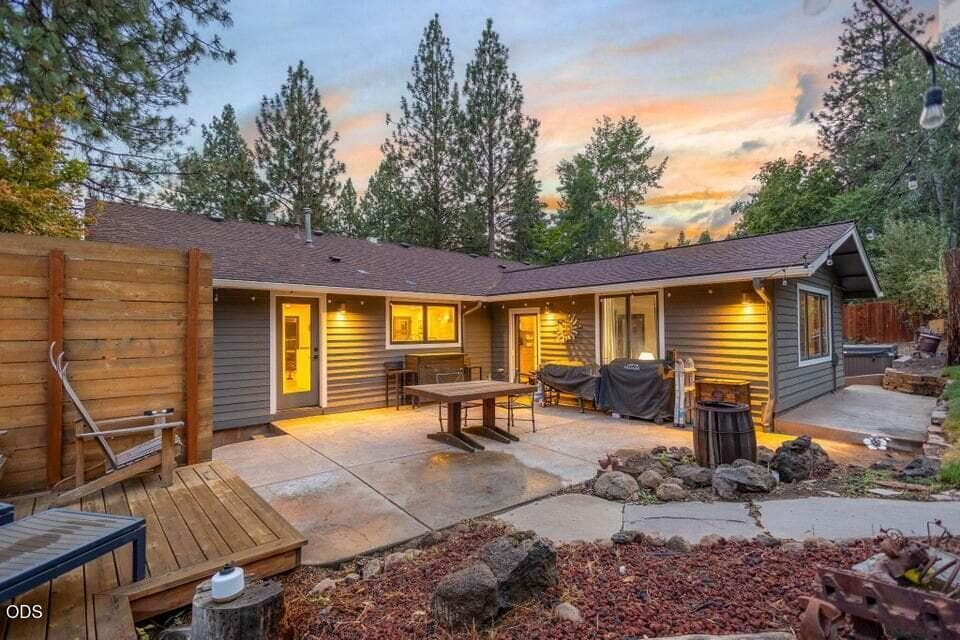 Photo of 1510 NW West Hills Avenue 25 of 44