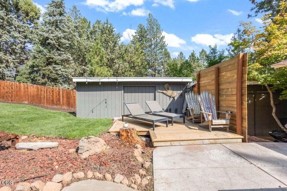 Photo of 1510 NW West Hills Avenue 37 of 44