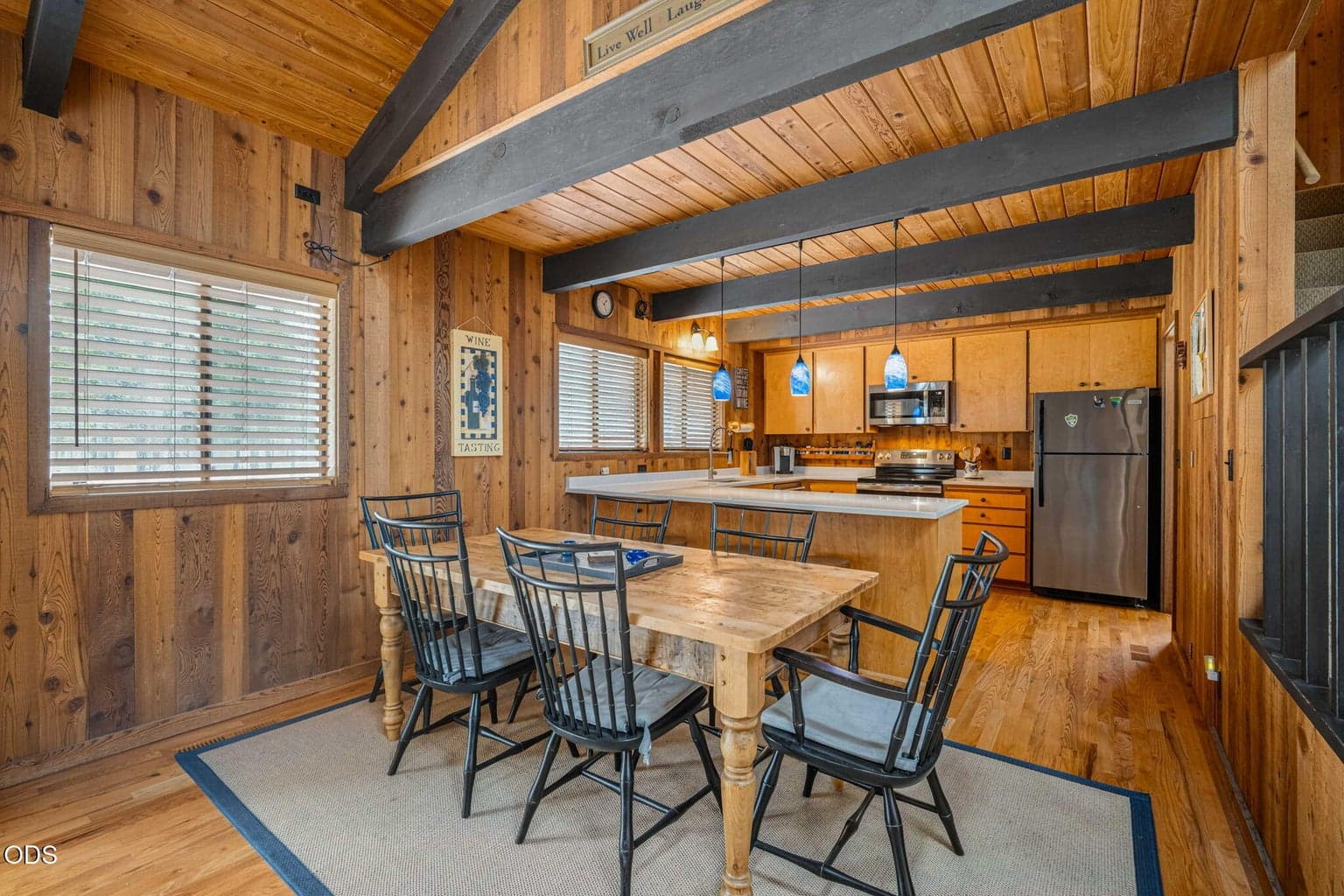 Photo of 56828 Deschutes Lane 3 of 32