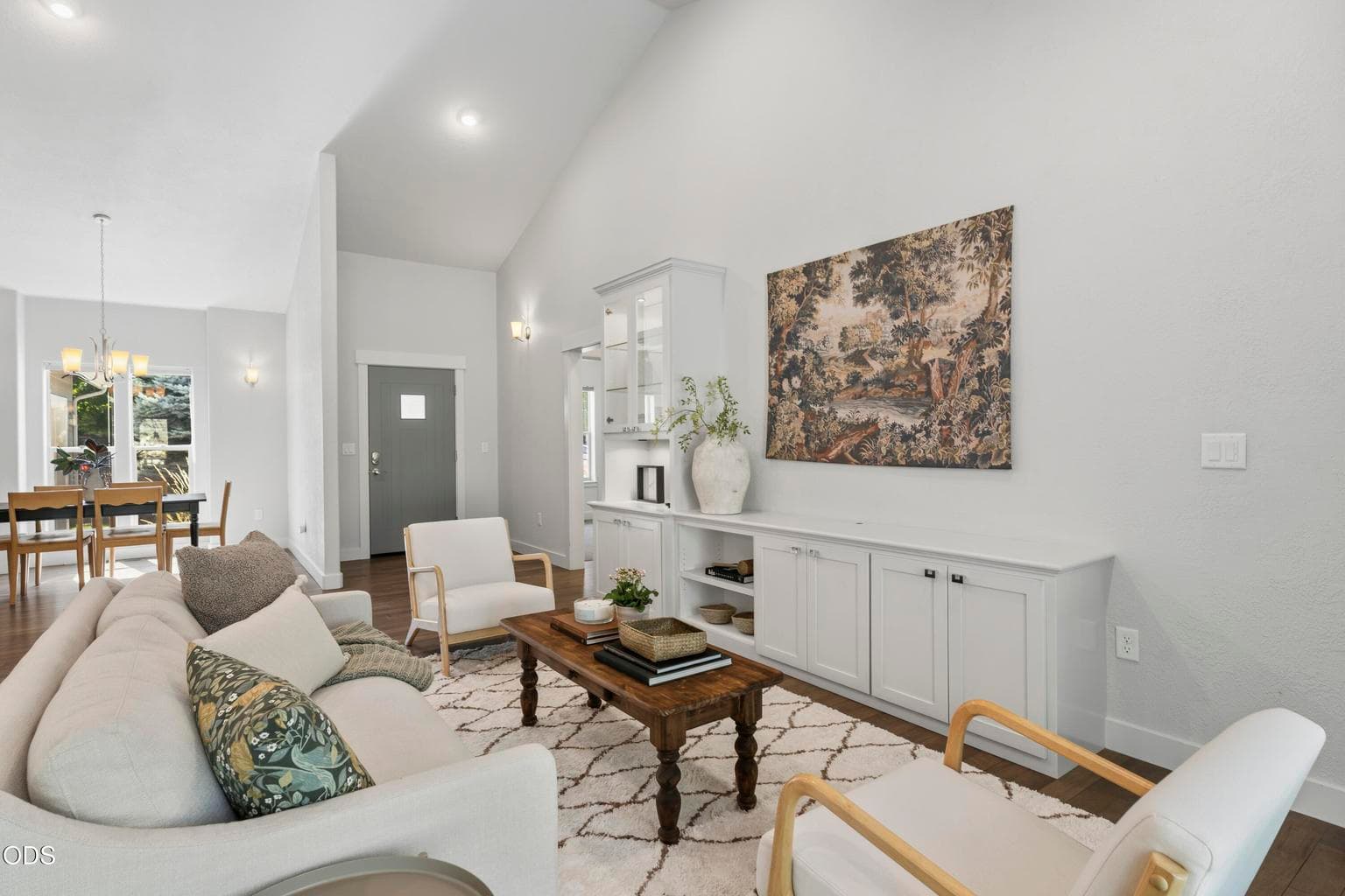 Photo of 63106 Layton Avenue 9 of 44