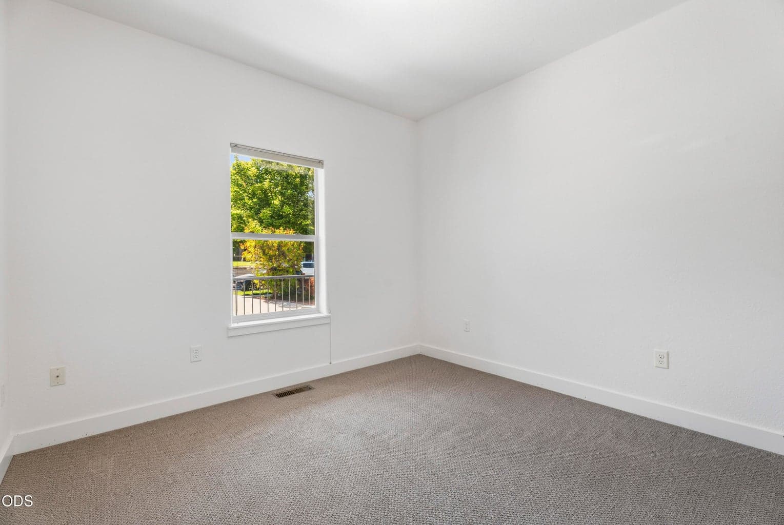 Photo of 63106 Layton Avenue 29 of 44