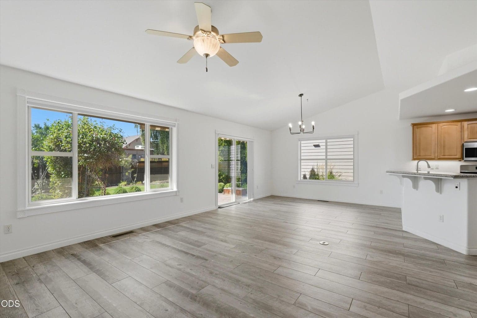 Photo of 1736 NW Nickernut Place 6 of 34