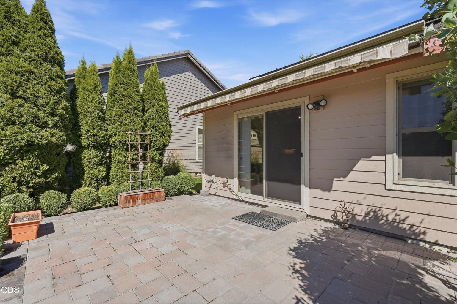Photo of 1736 NW Nickernut Place 26 of 34