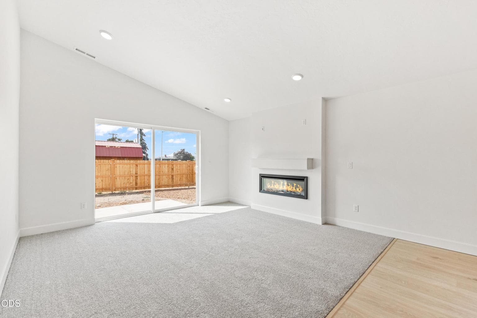 Photo of 363 NW Monte Vista Avenue 5 of 29