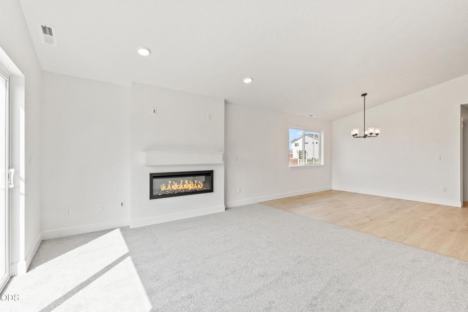 Photo of 363 NW Monte Vista Avenue 6 of 29