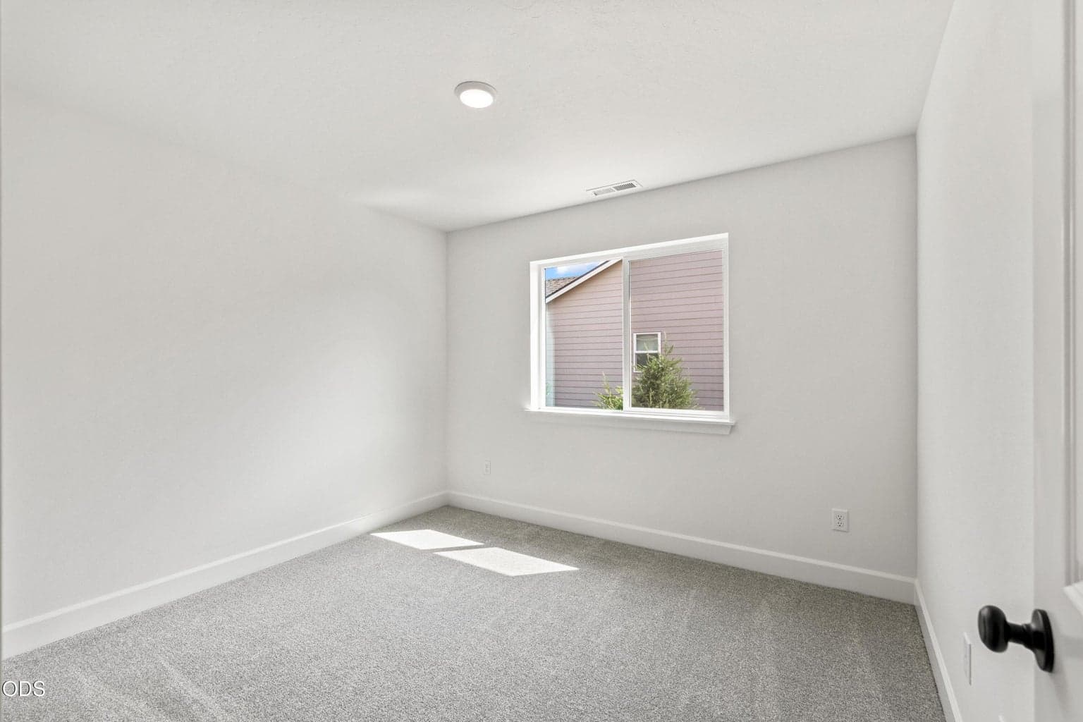 Photo of 363 NW Monte Vista Avenue 18 of 29