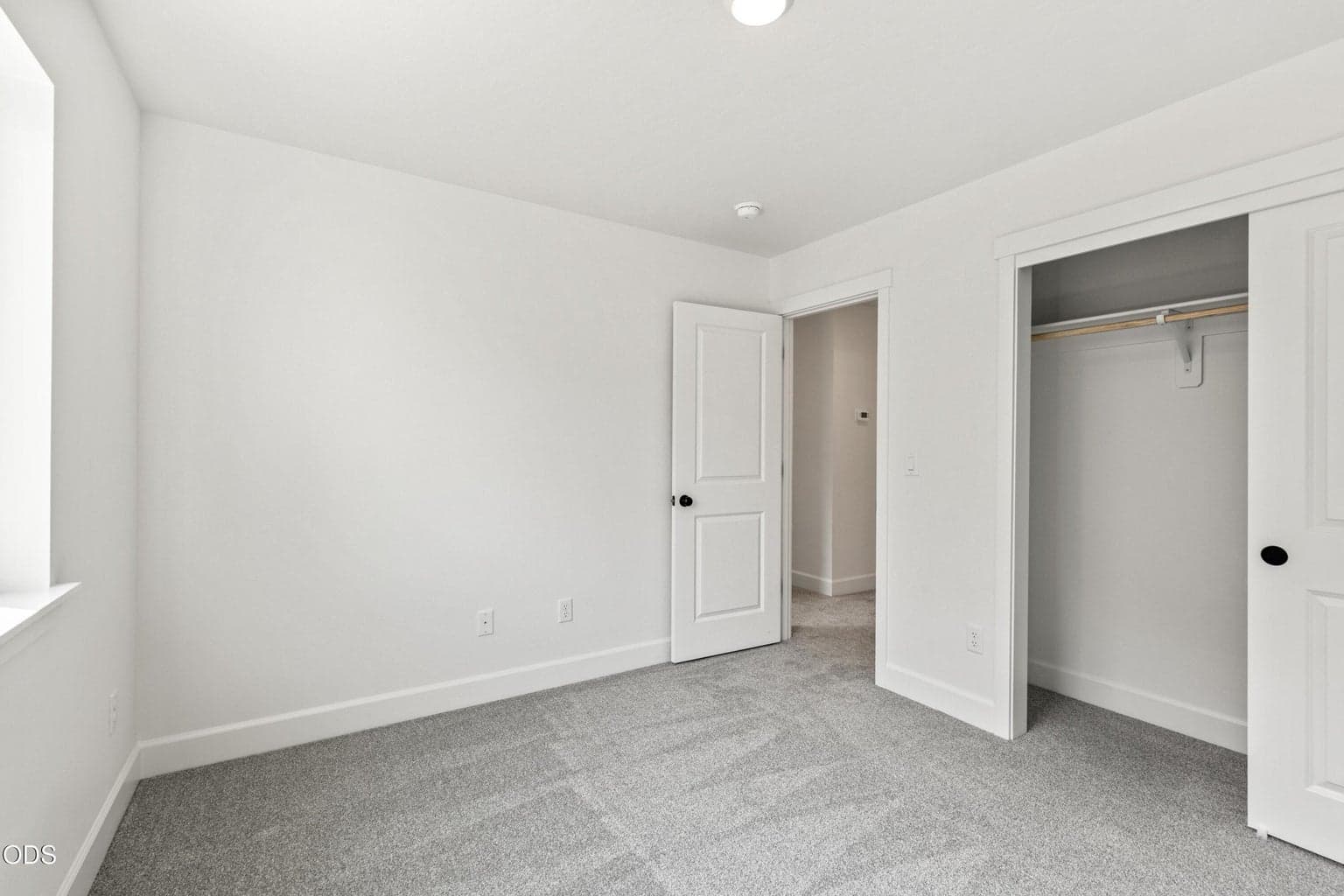 Photo of 363 NW Monte Vista Avenue 19 of 29