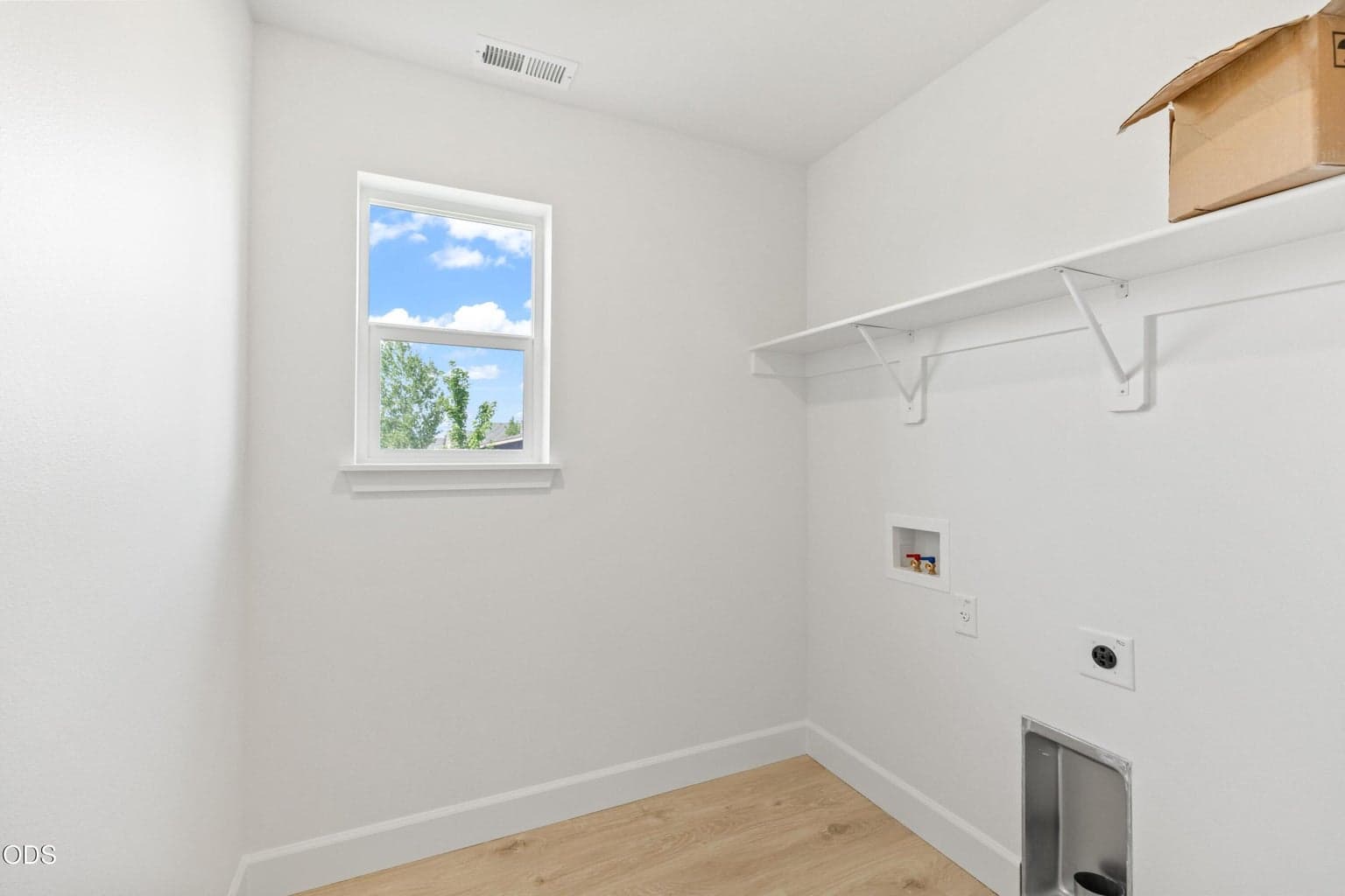 Photo of 363 NW Monte Vista Avenue 22 of 29