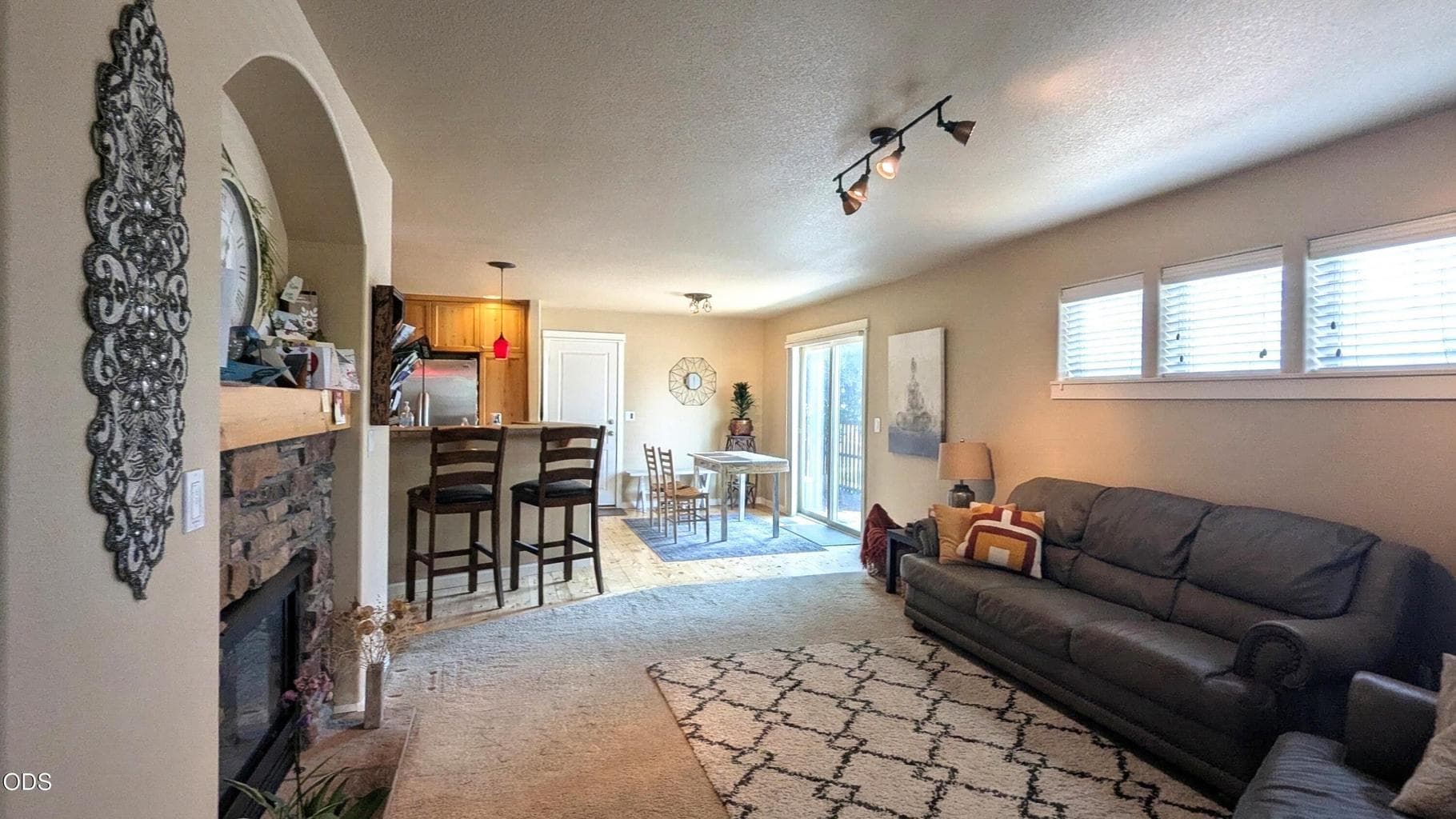 Photo of 20441 Brentwood Avenue 2 of 26