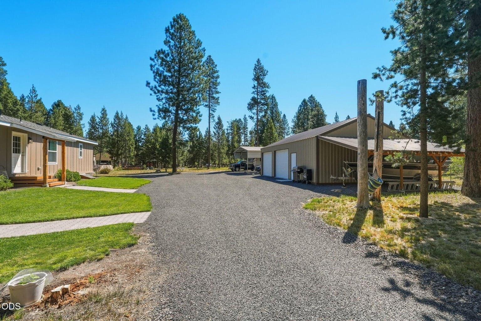 Photo of 51646 Pine Loop Drive 3 of 42