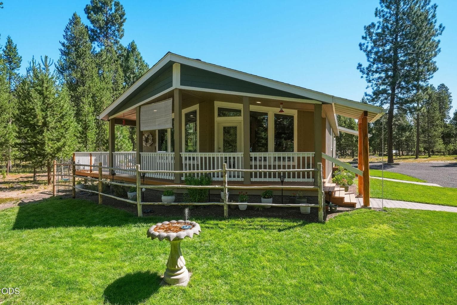 Photo of 51646 Pine Loop Drive 1 of 42