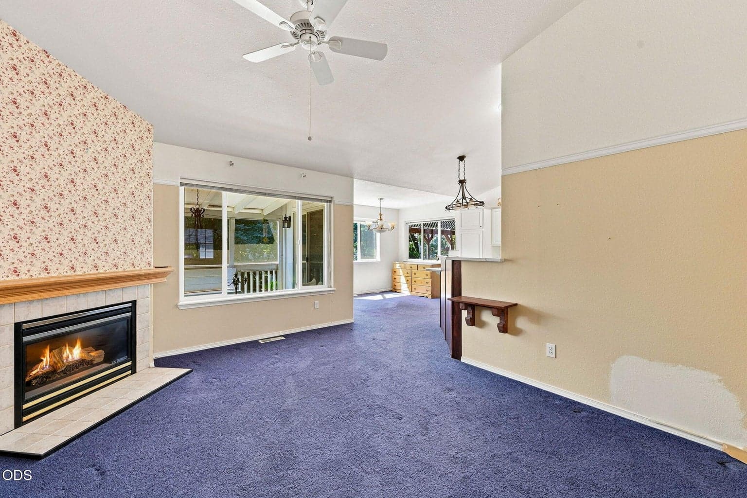 Photo of 1622 NW Spruce Avenue 10 of 50