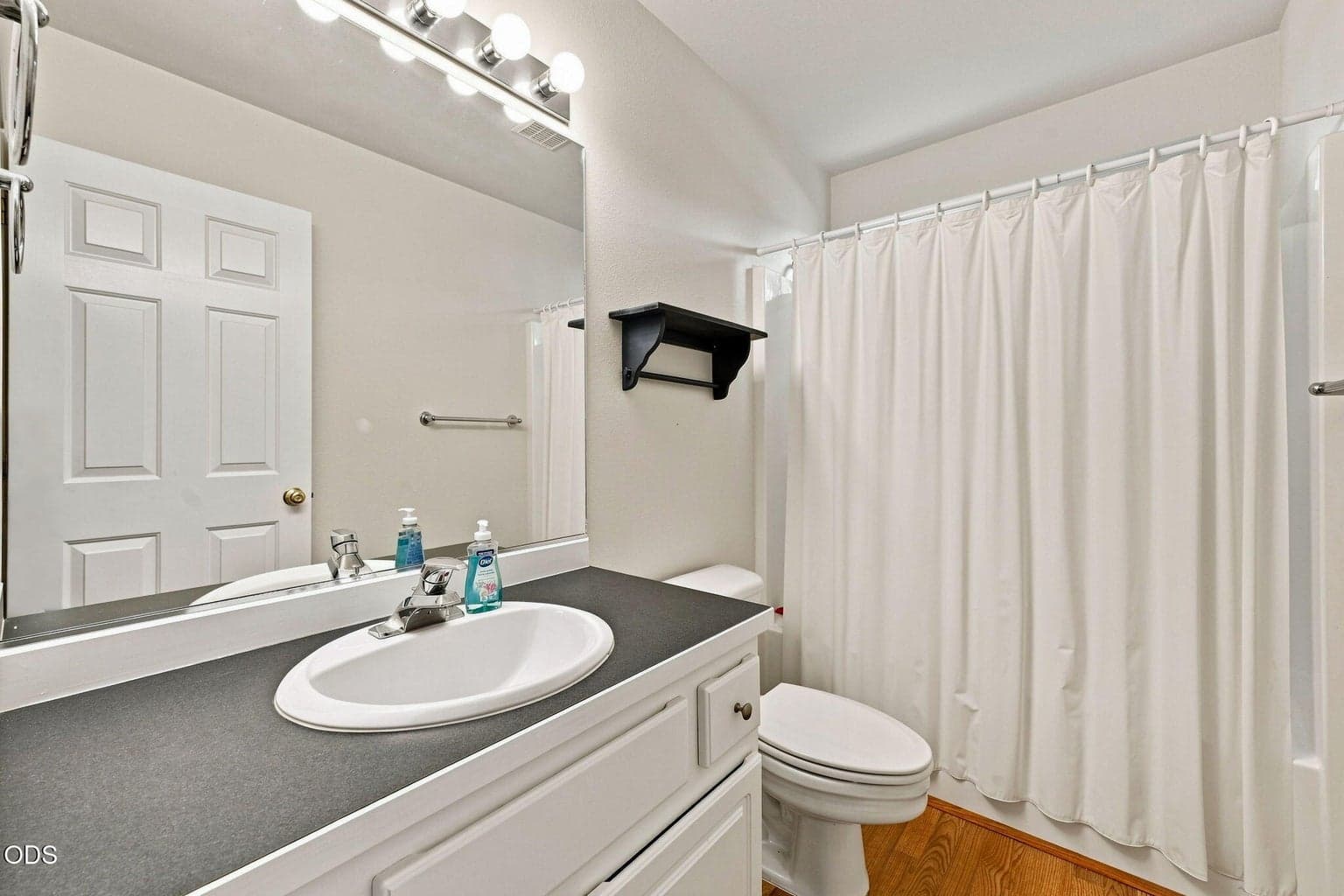 Photo of 1622 NW Spruce Avenue 26 of 50