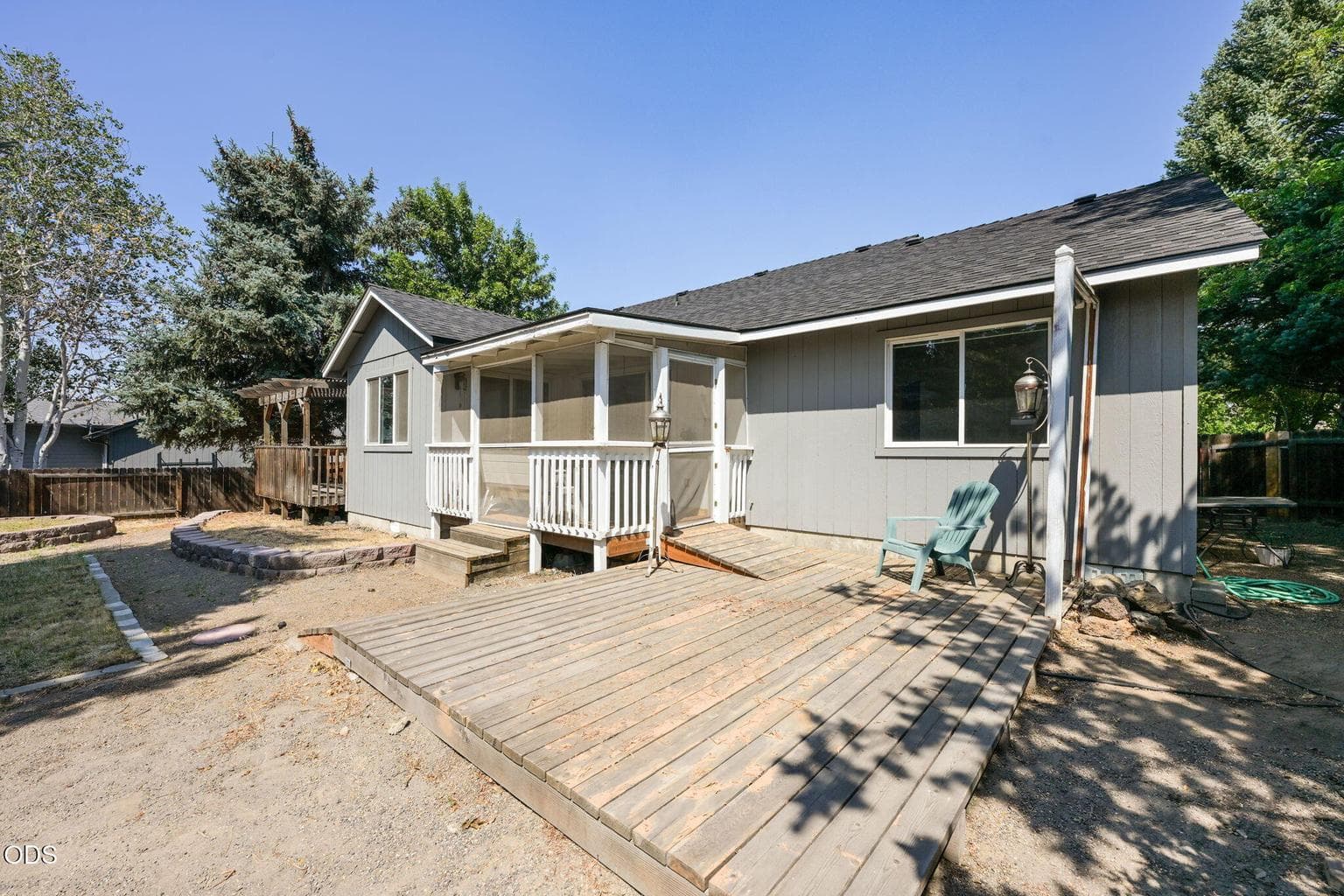 Photo of 1622 NW Spruce Avenue 37 of 50