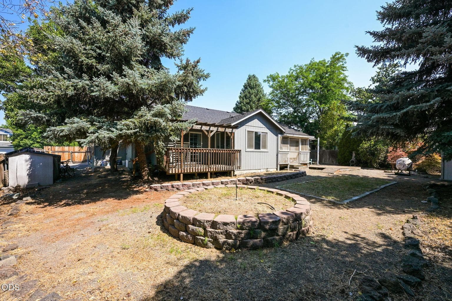 Photo of 1622 NW Spruce Avenue 39 of 50