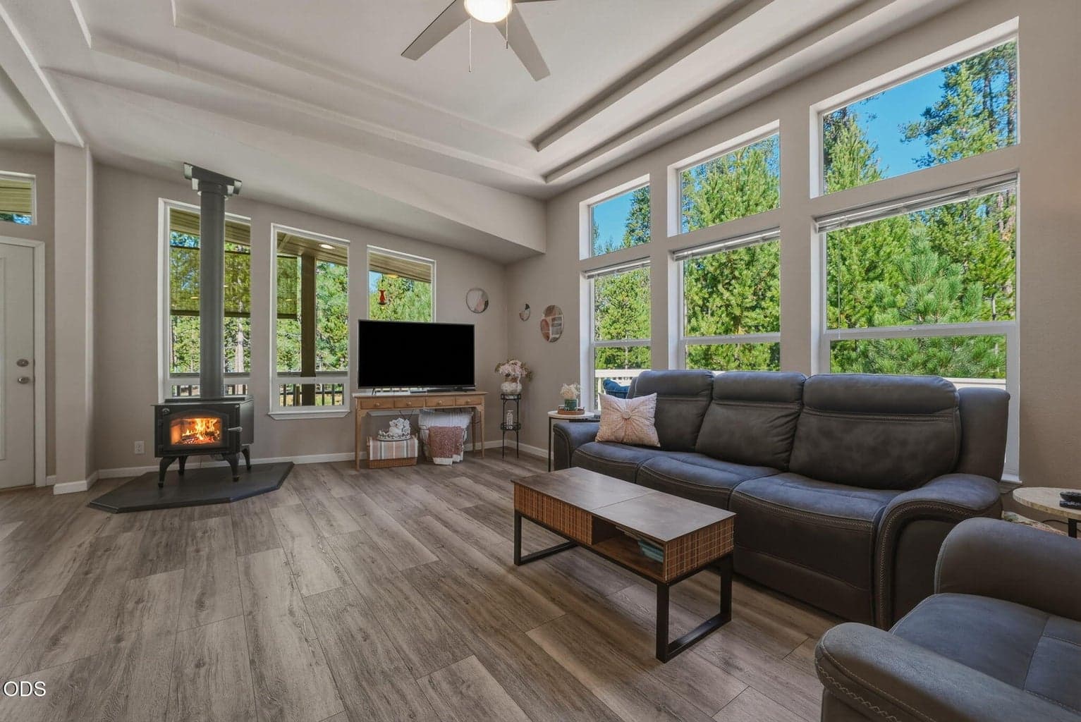 Photo of 51646 Pine Loop Drive 13 of 42