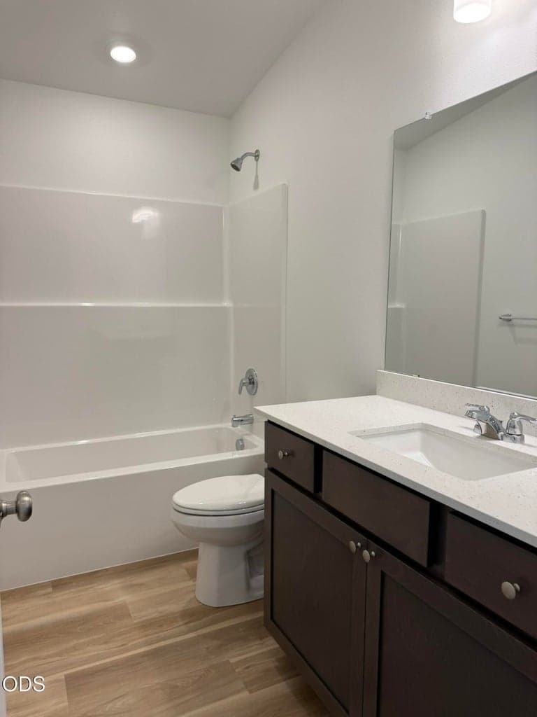 Photo of 680 NE Rickenbacker Road 15 of 19