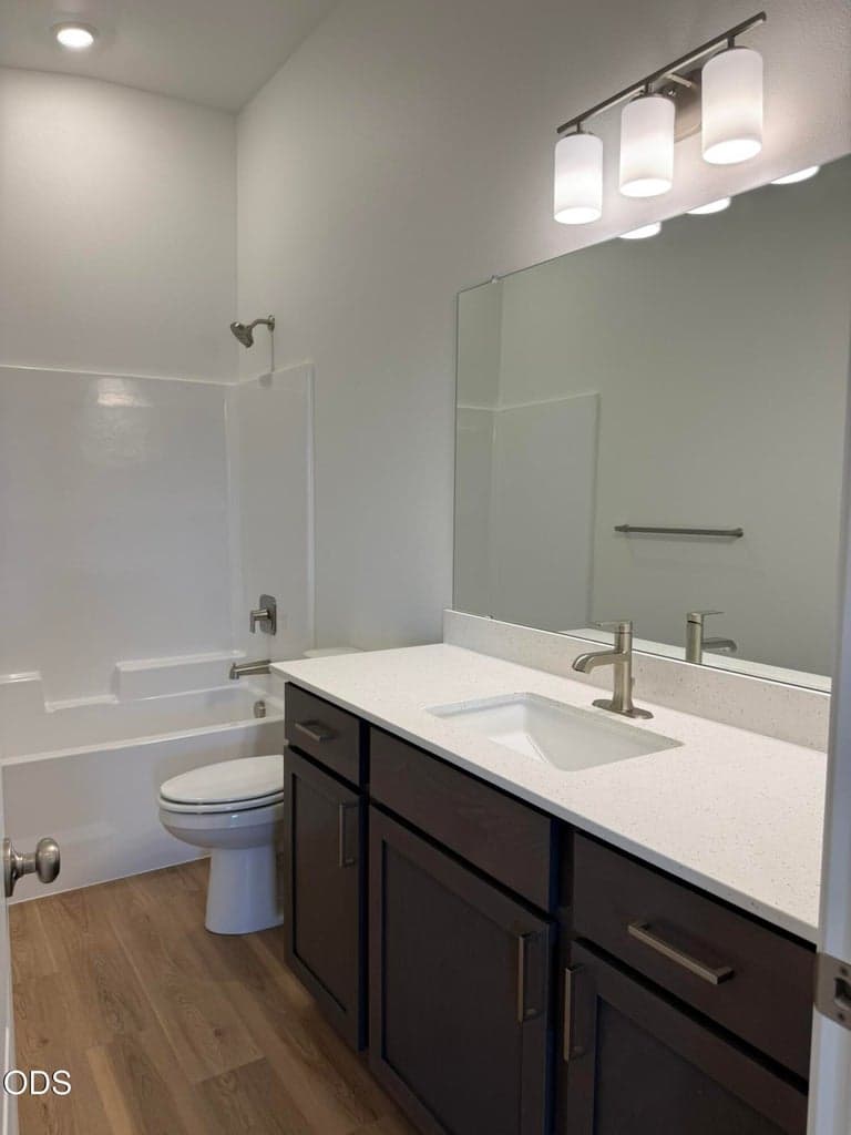 Photo of 242 SE Peppermint Loop 21 of 24